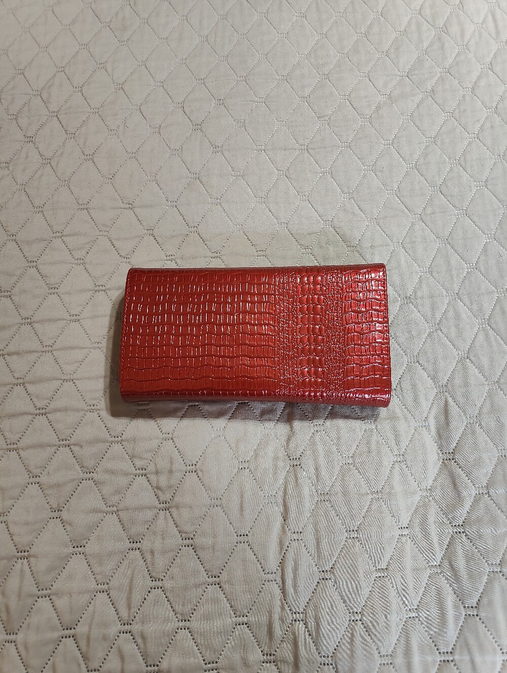 Red 3D Crocodile Clutch Novelty Bag NWT - Picture 4 of 9